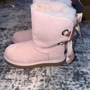 UGG Bailey I Bow Boots - Pink Size 5